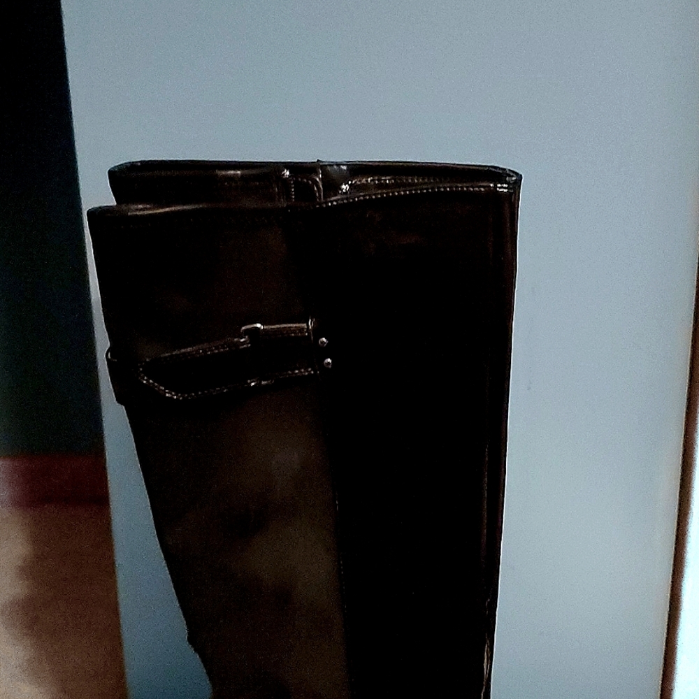 Black Boots 👢 women's  sz8.5. BNWT